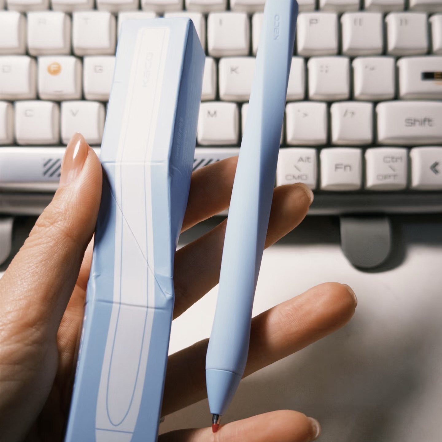 新品KACO扭扭笔中性笔学生大容量笔芯创意高颜值扭扭出芯黑色0.5