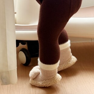 毛茸茸宝宝地板鞋儿童室内地板袜冬居家防滑加厚婴幼儿护脚步前鞋