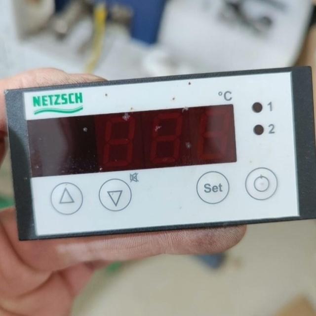 【议价】ST710-JB1BV.10FP温度控制器NETZSCH