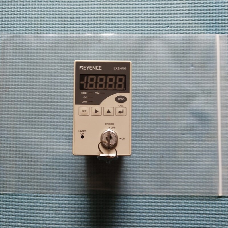 【议价】九成新基恩士传感器控制器 LX2-V10