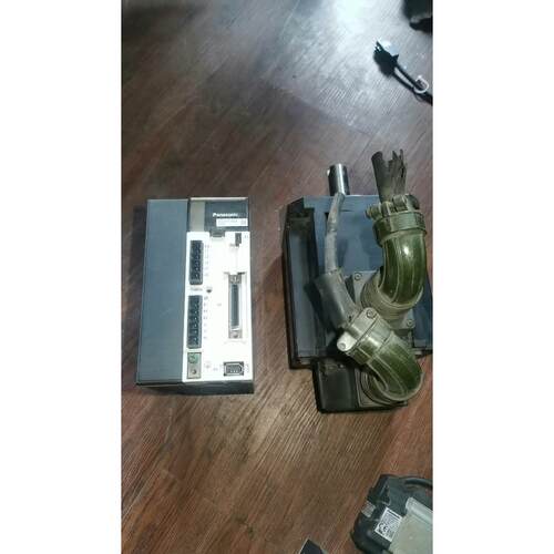 伺服驱动器MDDHT5540E   MHME152GCG