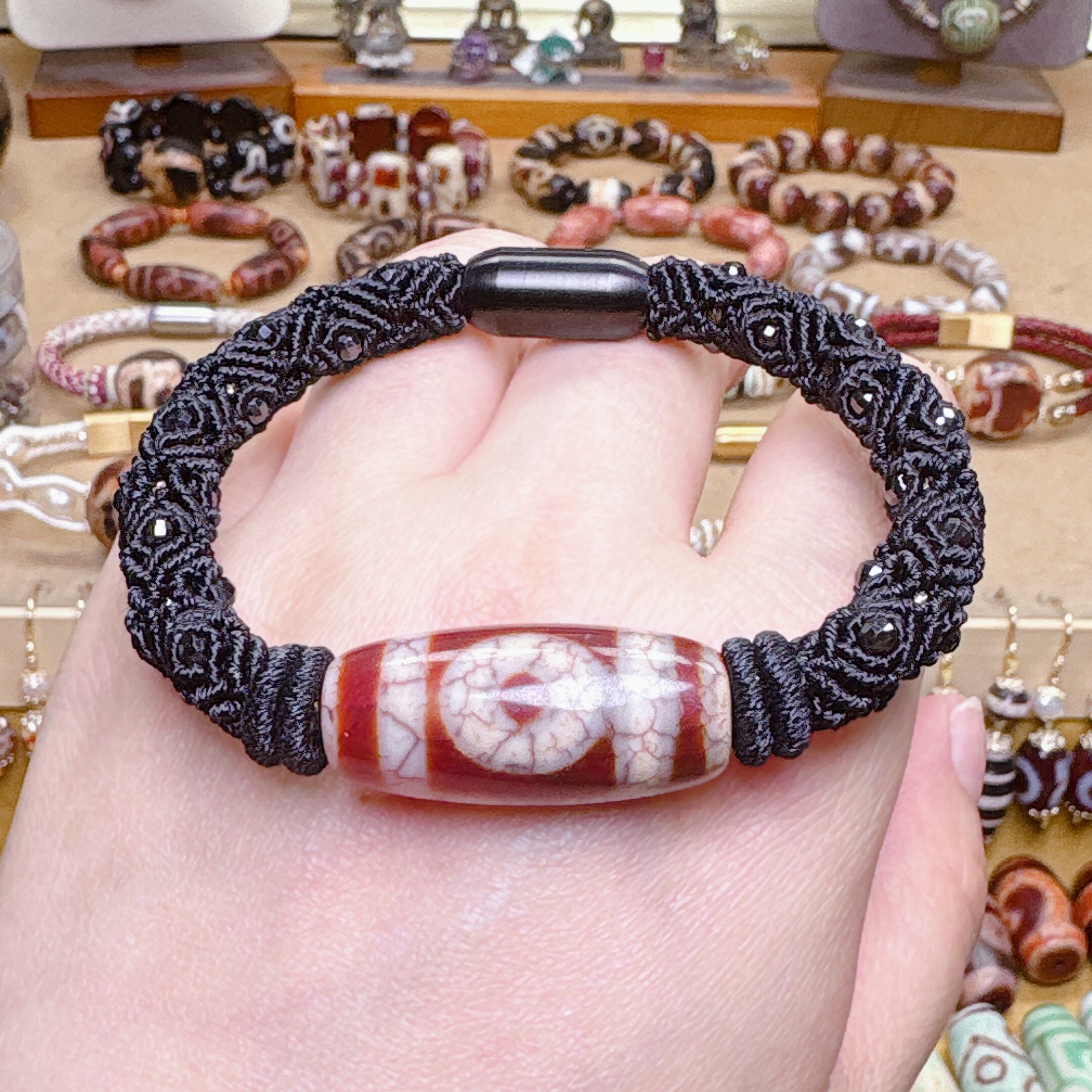 台湾老宝源红肉三眼五眼九眼天珠精编高端系列手绳合集链接