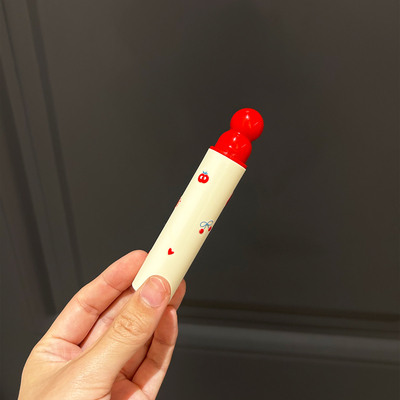 小小牙刷出门用太方便了
