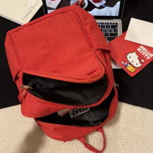 背包红色双肩包女旅游轻便通勤大容量高颜值小众不撞款韩系书包