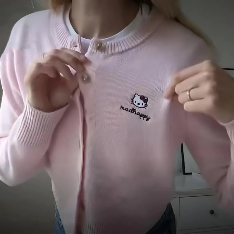 Lisa~款 2025秋冬温柔樱花粉kitty猫圆领单排扣羊毛针织开衫女