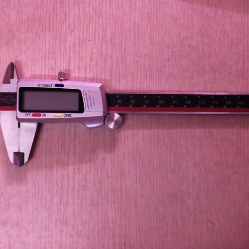 恒量0-150mm电子数显卡尺工具不锈钢