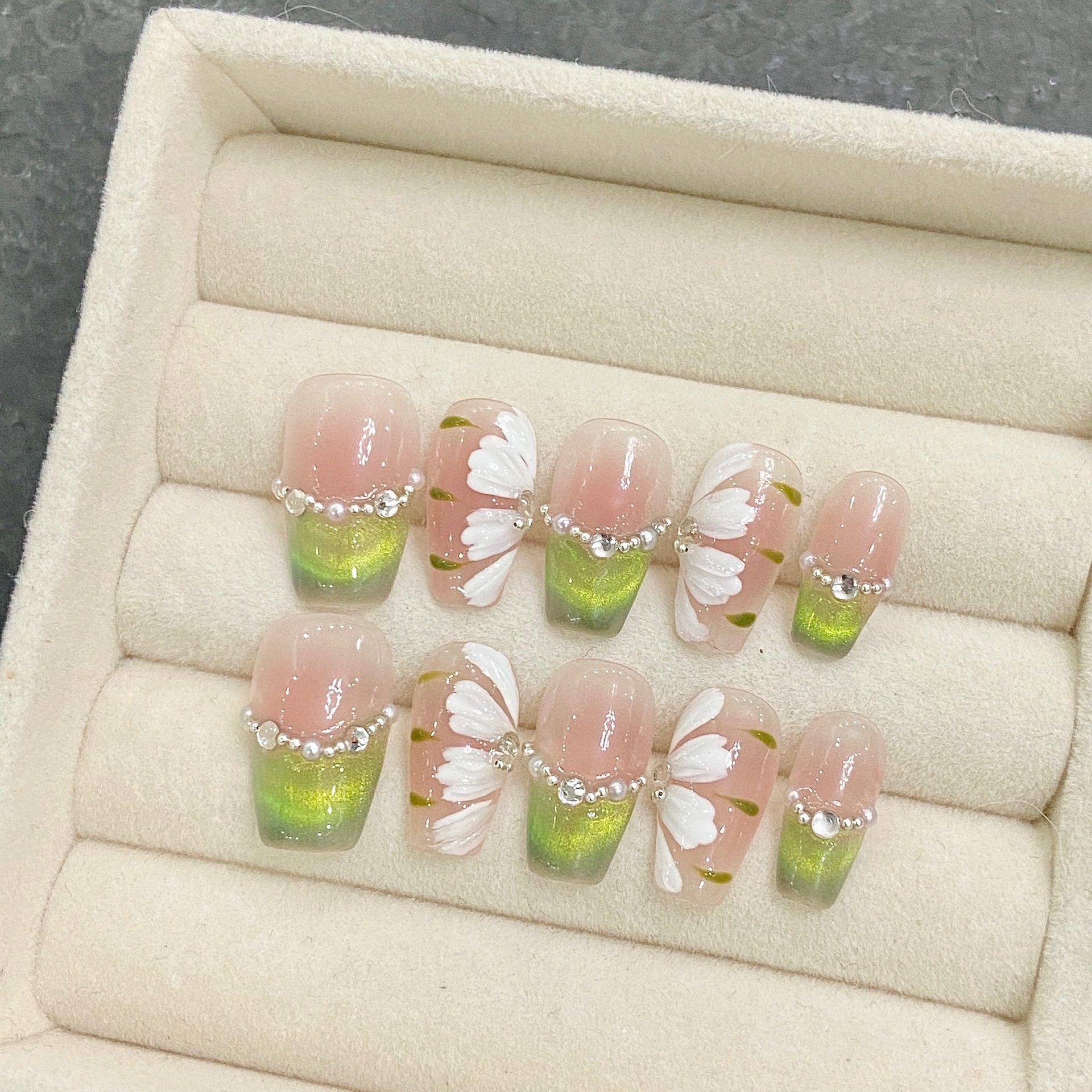 纯手工光疗穿戴甲绿精灵冰花穿戴甲成品重复使用美甲贴片款,彩妆/香水/美妆工具,穿戴甲/甲片,淘宝优惠券,粉丝福利购,淘宝优惠卷