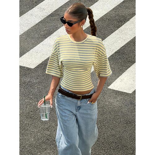 圆领条纹中袖收腰上衣 Round neck mid sleeve waist cinched top