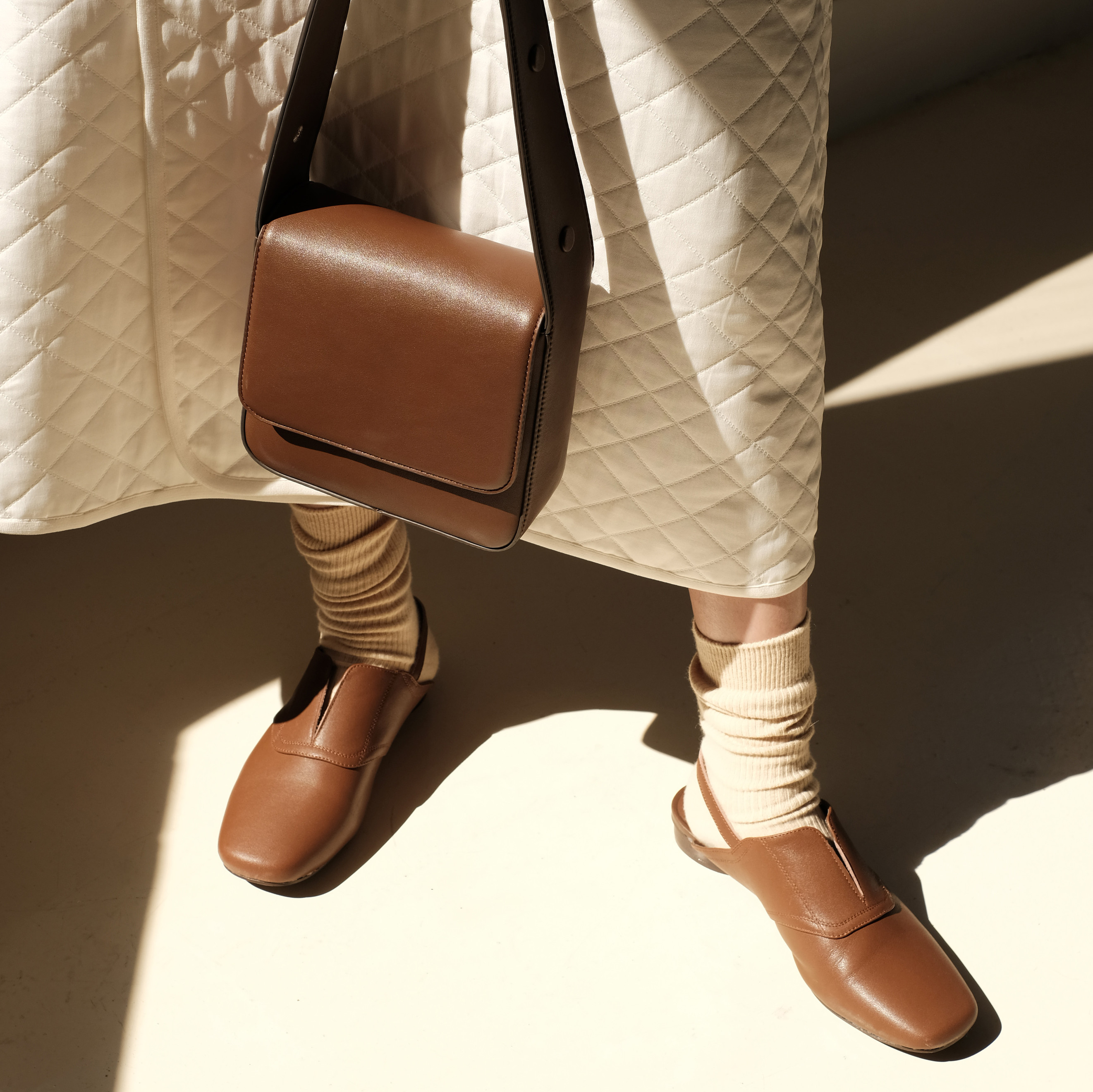 Herz搭踝中性矮跟玛丽珍穆勒皮鞋