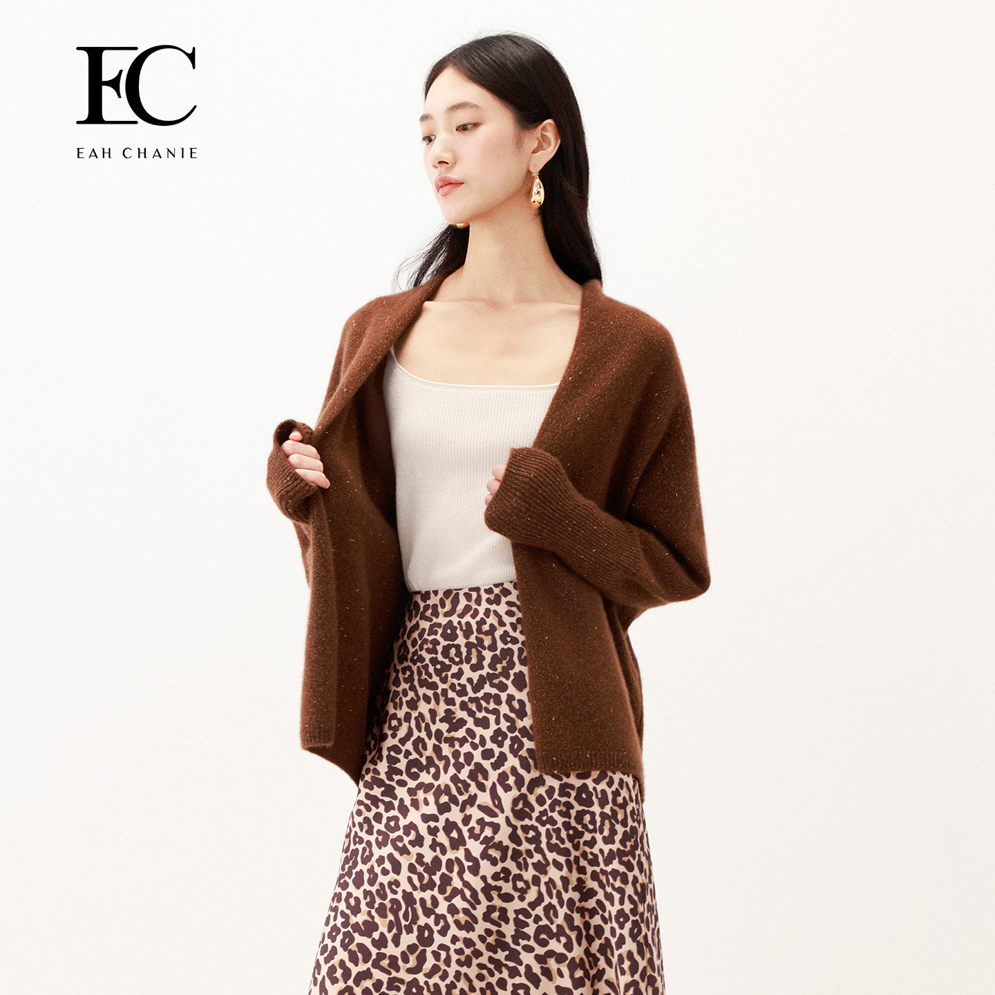 奕辰慵懒松弛蝙蝠袖羊绒开衫