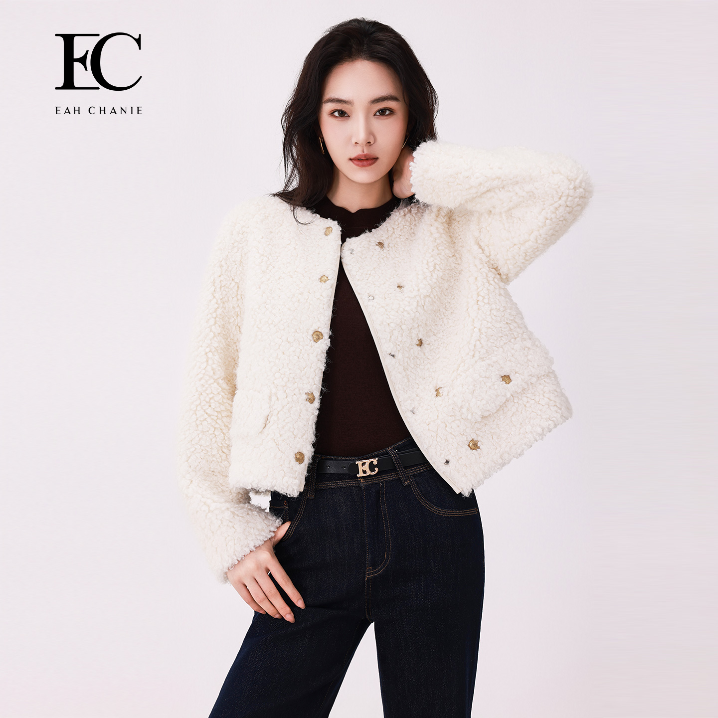 奕辰仿羊羔毛圆领减龄短外套