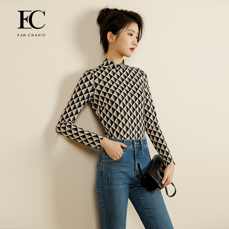 EAHCHANIE字母打底上衣