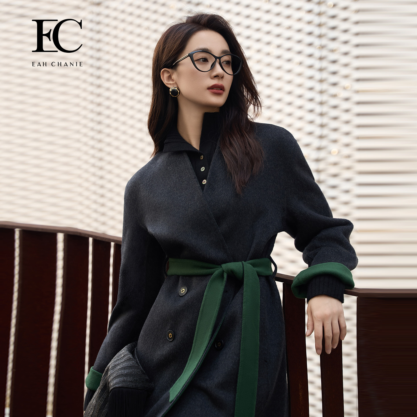 奕辰绵羊毛撞色中长款双面呢大衣