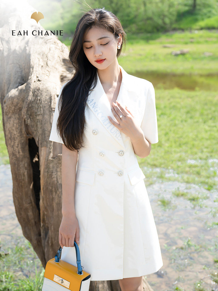 eahchanie奕辰白色中袖连衣裙小个子双排扣御姐气质通勤西装裙