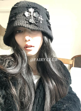 日系复古皮十字架徽章毛线冷帽保暖显脸小大头围休闲水桶针织帽女