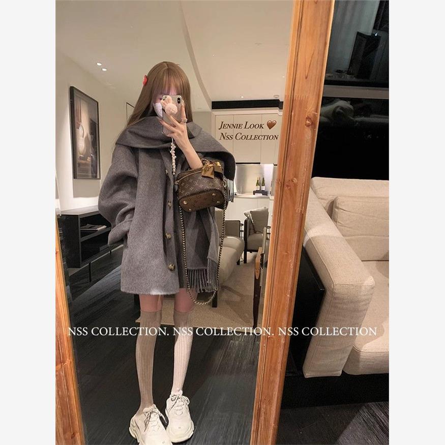 2025冬季加绒法式高级感斗篷毛呢赫本呢子大衣宽松一体围巾外套女