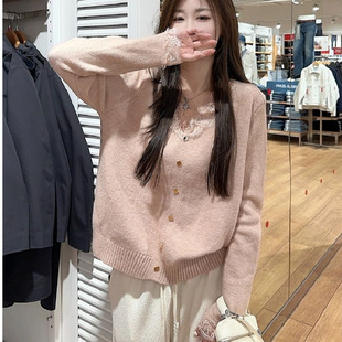 打底衫 女上衣2025早春新款 毛衣 针织衫 设计感蕾丝边温柔风V领长袖