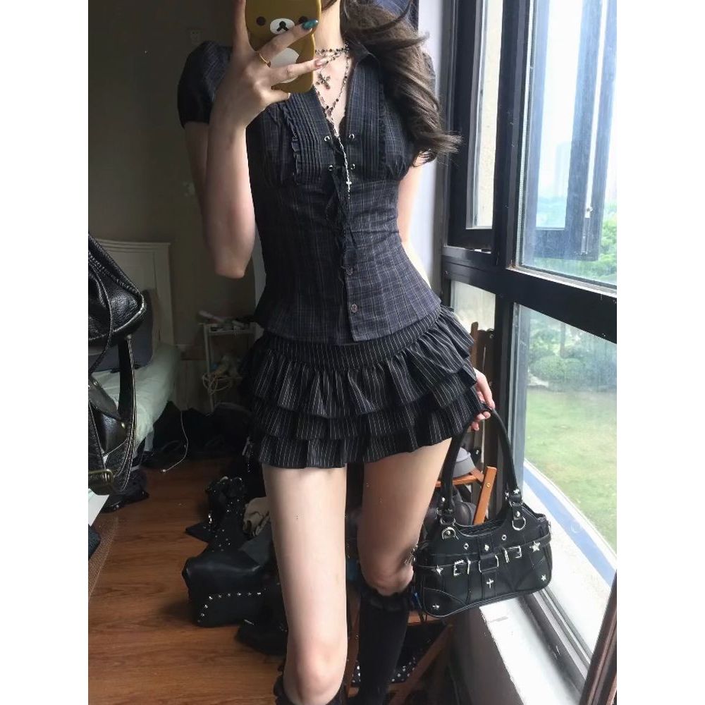 彼时便签 日杂感古早格纹短袖系带修身显瘦上衣条纹蛋糕裙两件套