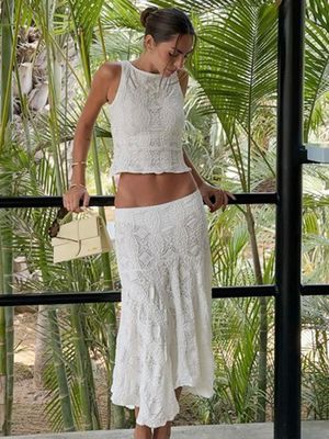 Solid color sleeveless top and skirt set纯色无袖上衣半身长裙