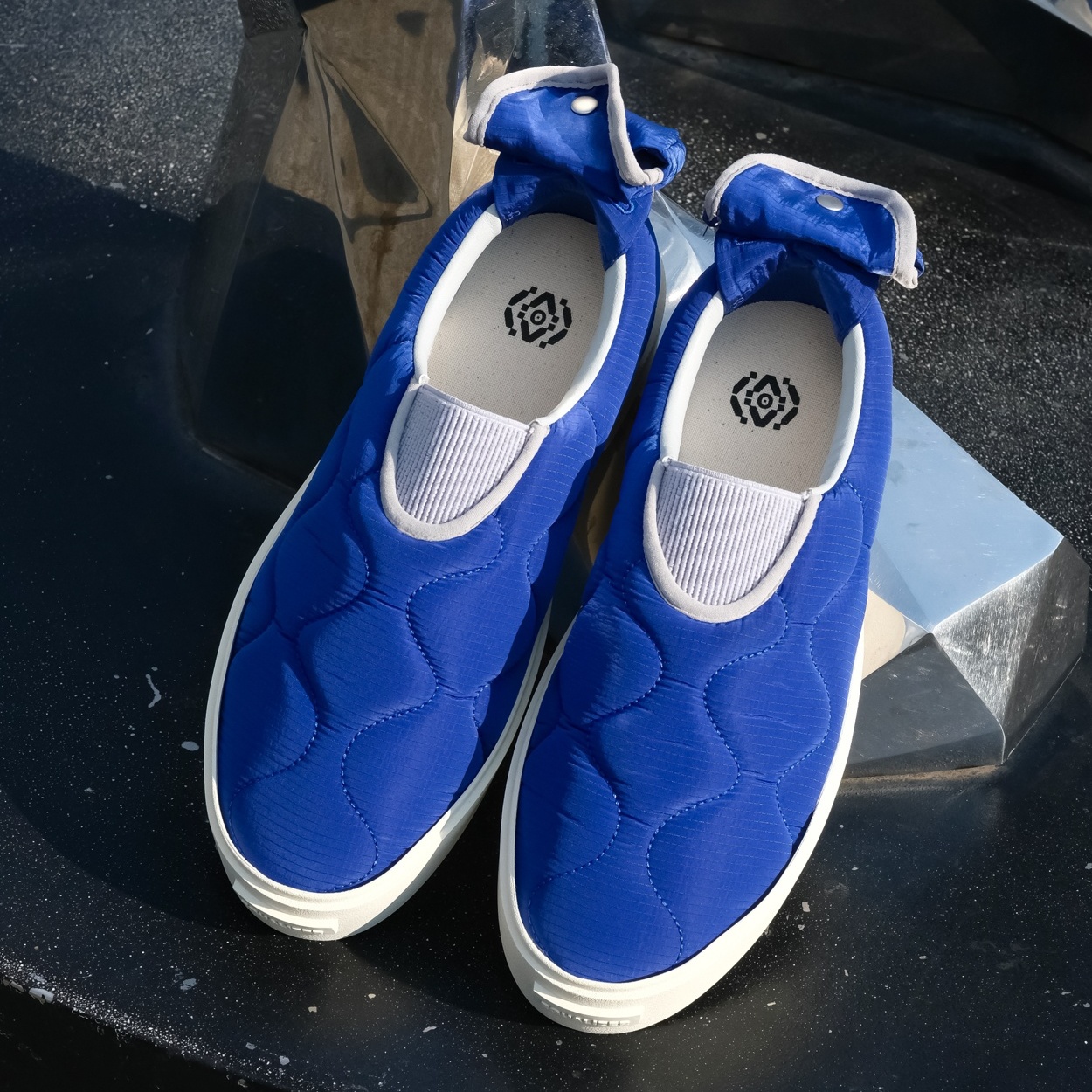 EQLZ低帮舒适百搭休闲板鞋