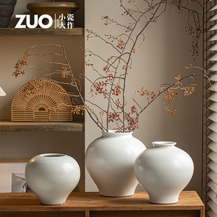 景德镇新中式轻奢高级感白色陶瓷花瓶简约风客厅玄关桌面装饰摆饰