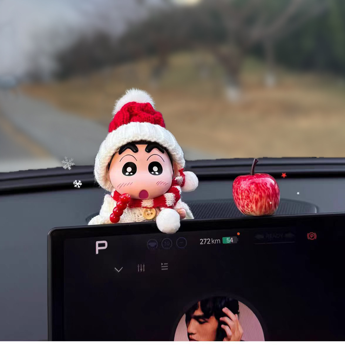创意小新车载摆件有趣的车内装饰品汽车中控台屏幕趴趴摆件小可爱,汽车用品/电子/清洗/改装,摆件,淘宝优惠券,粉丝福利购,淘宝优惠卷