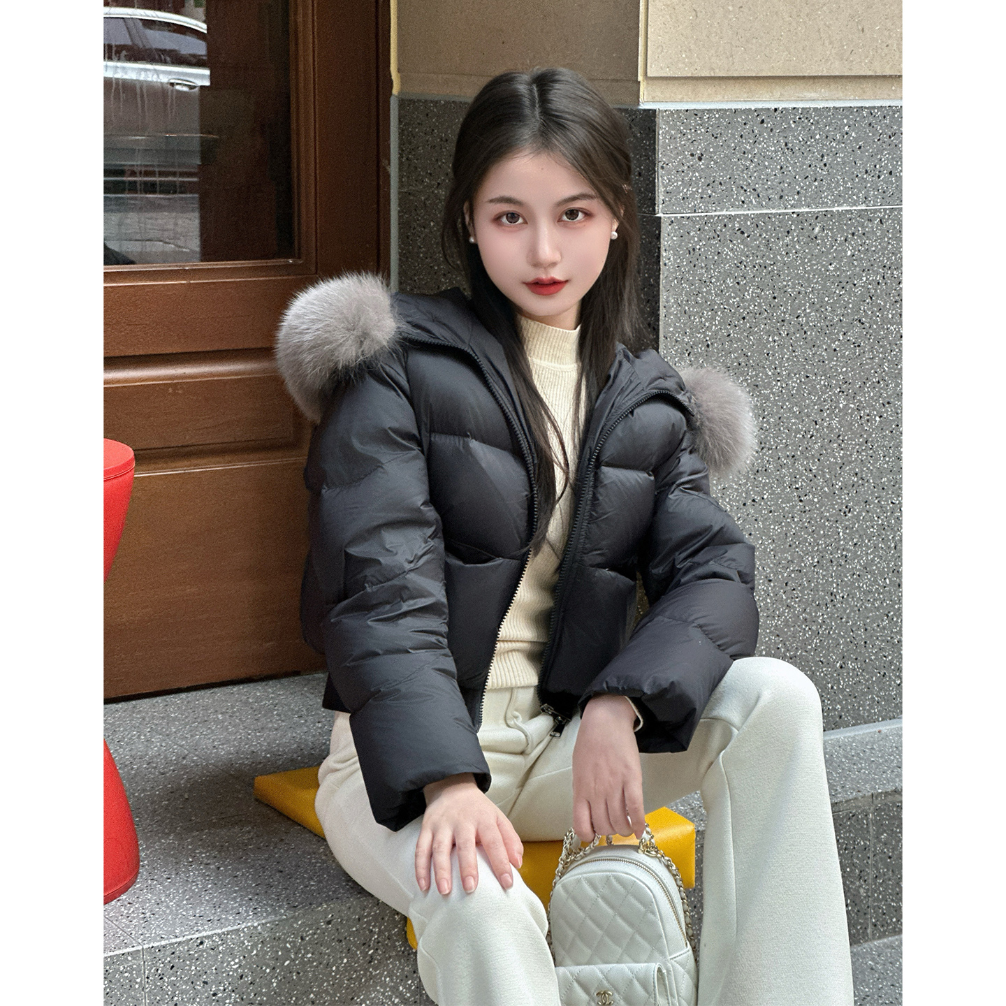 【暗黑格调】小娜椒小个子黑色气质连帽毛领加厚短款羽绒服外套女