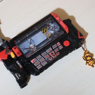 三角洲行动周边麦晓雯游戏机破译器cos道具维什戴尔联动红皮cos道