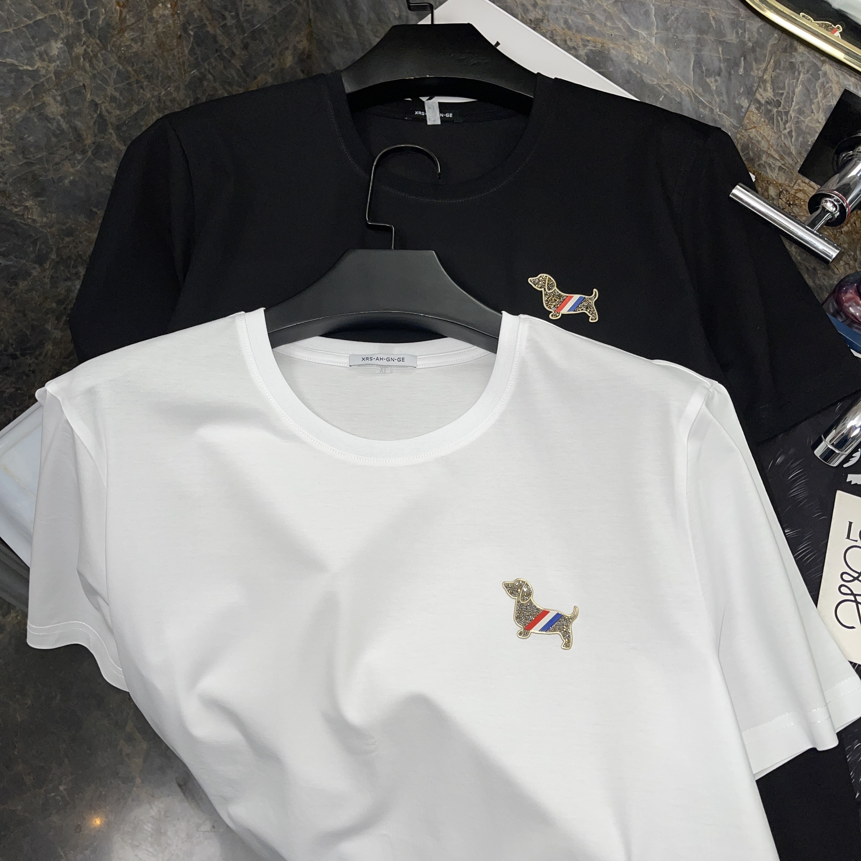 小狗圆领纯色冰感短袖男T恤