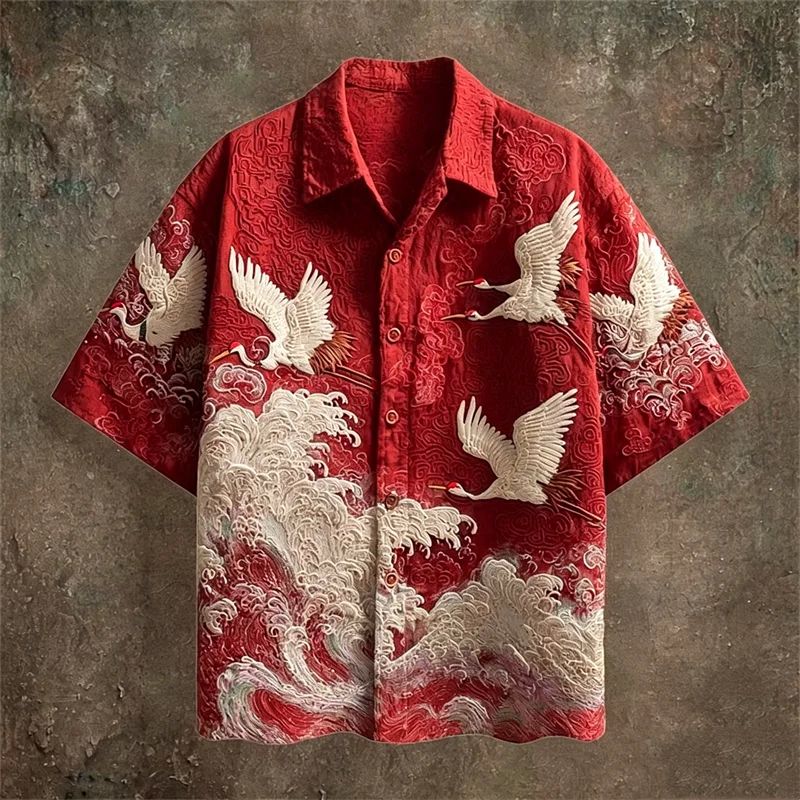 翻领刺绣短袖T恤Flip collar embroidered short sleeved T-shirt