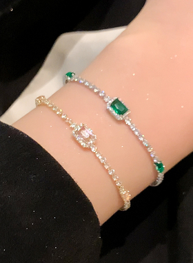 超闪三方块手链女轻奢温柔感