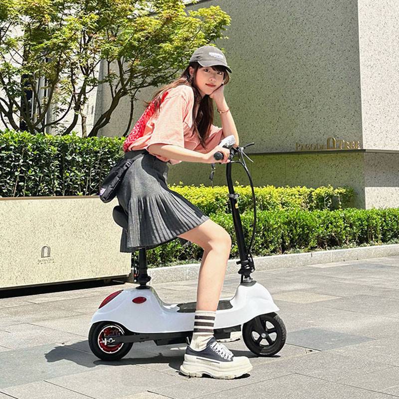 电动车小型折叠大学生代步车神器两轮电动滑板车锂电池车载电瓶车