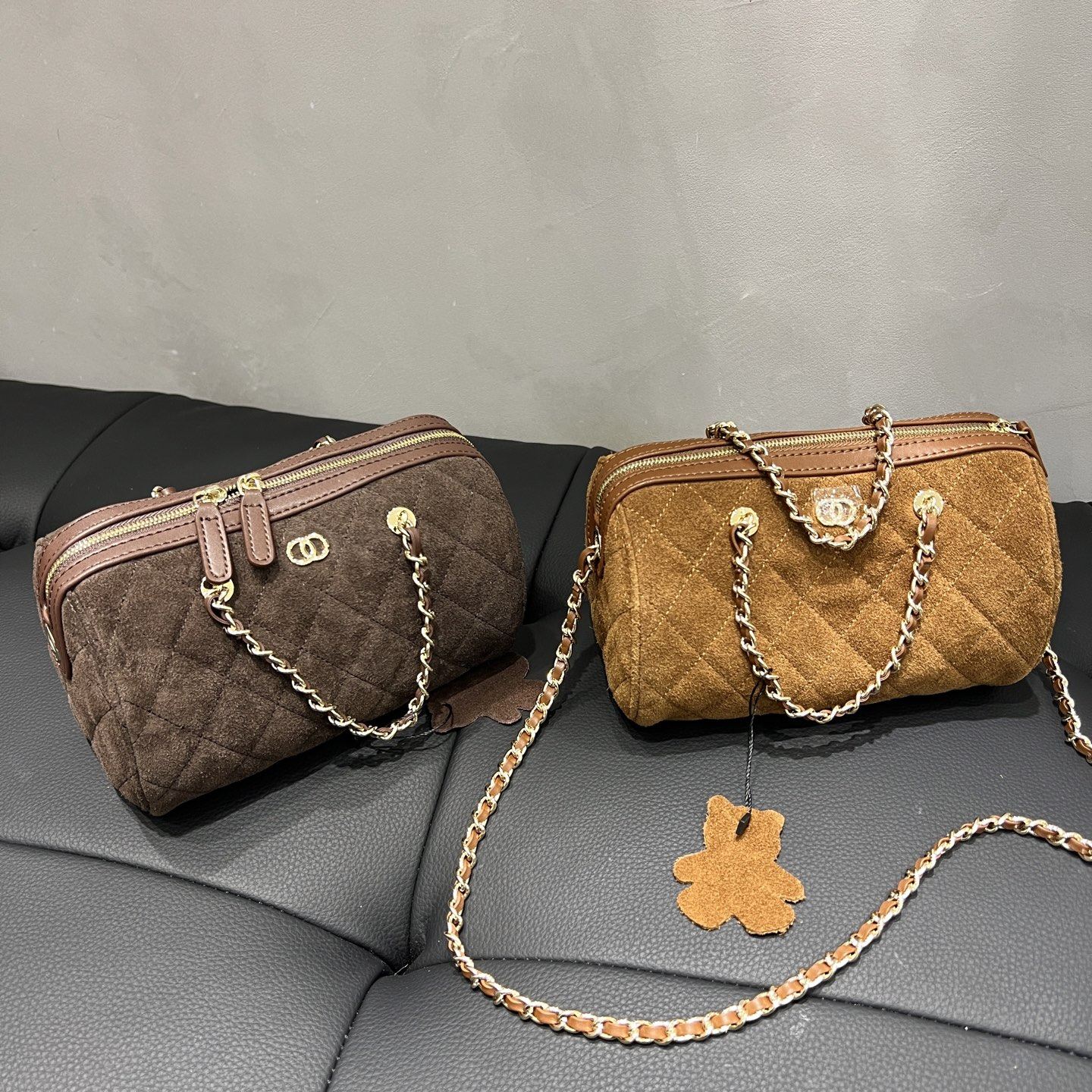 2025新款小香风菱格纹牛皮手提斜挎包洋气枕头包软软女包磨砂皮