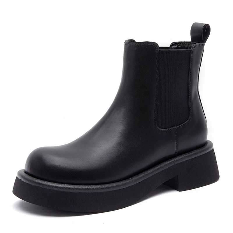 2024 여성을위한 새로운 가을 겨울 굴뚝 부츠 틈새 디자인 여성을위한 플랫 프랑스어 짧은 부츠 LOLI CHELSEA BOOTS