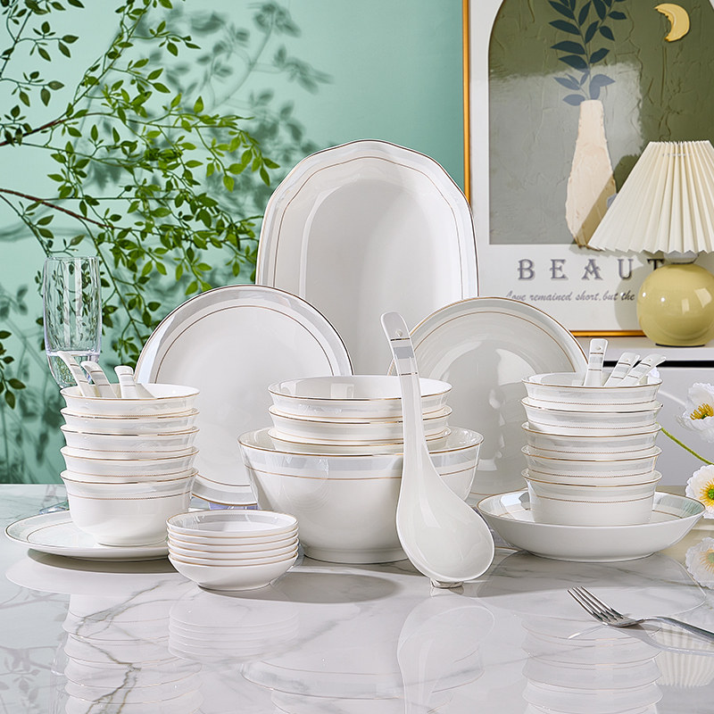 景德镇骨瓷碗碟套装家用高颜值吃饭碗盘子组合礼盒装送礼乔迁套装