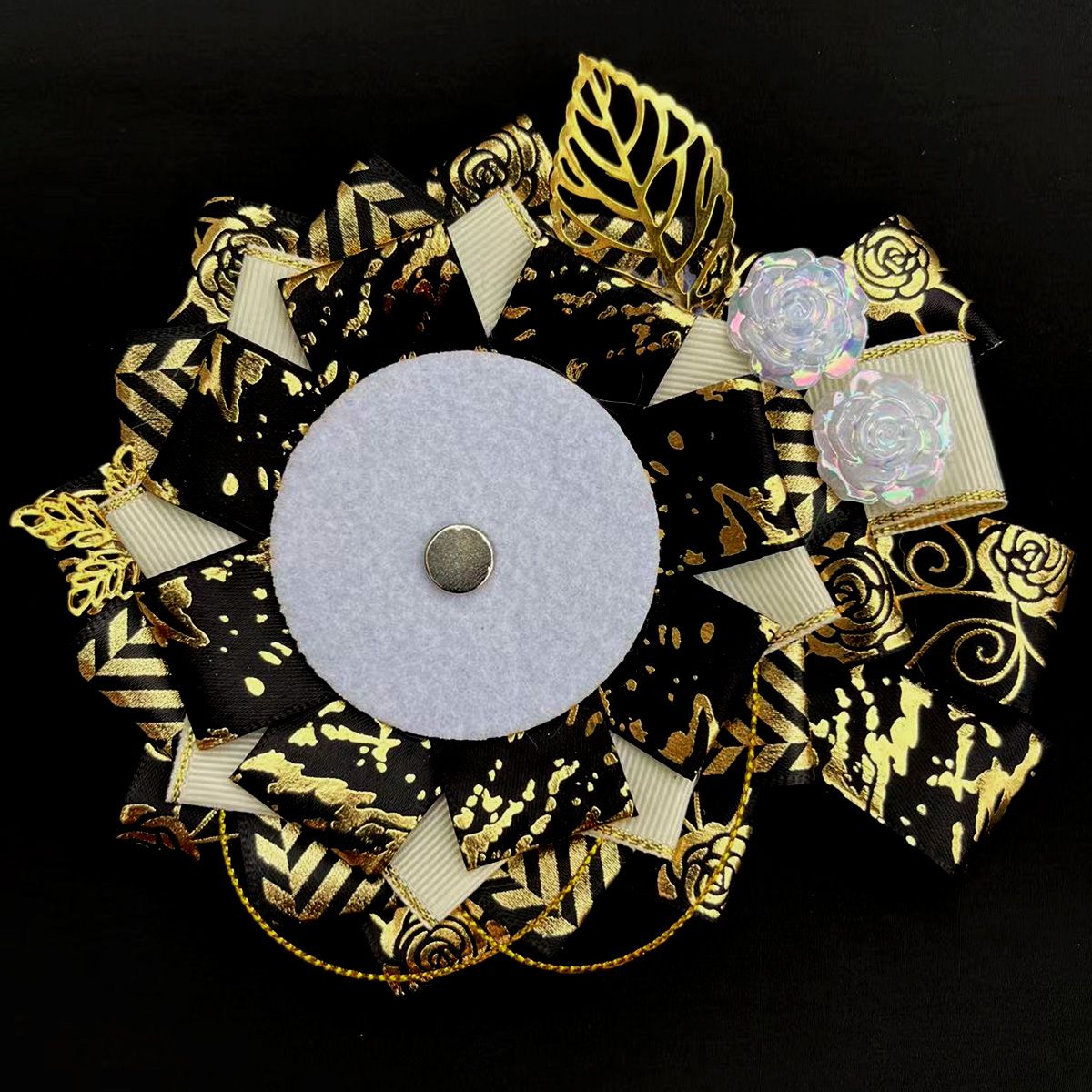 现货吧唧托白菜价华丽拖尾