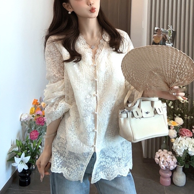 蕾丝衬衫女春季新款V领衬