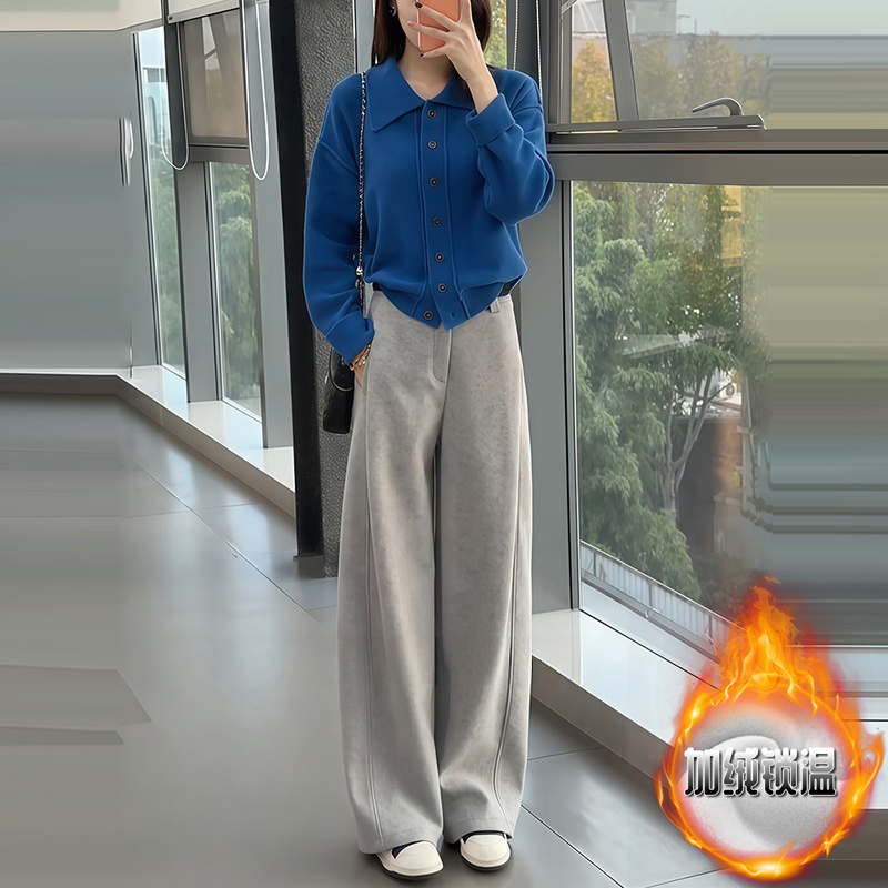 2025秋冬翻领蓝色显白针织开衫显瘦上衣女时尚百搭休闲加绒裤套装