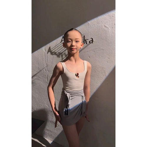 女童拉丁舞服小花朵吊带围裙套装