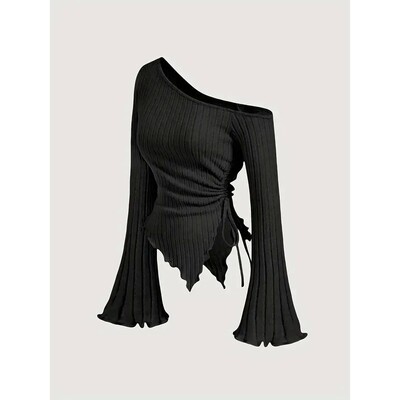 斜领露肩不规则上衣Slanted collar off shoulder irregular top
