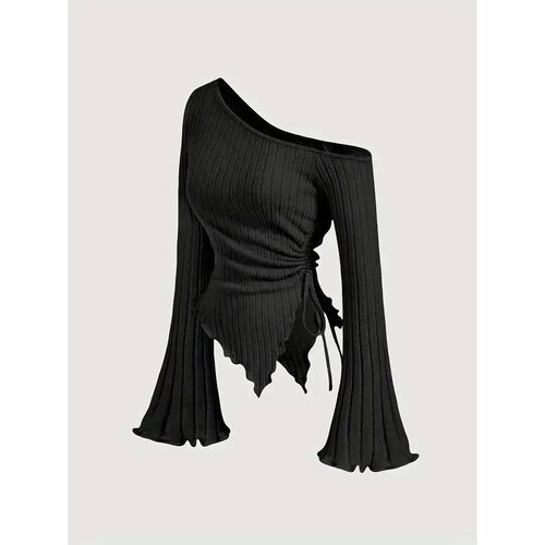 斜领露肩不规则上衣Slanted collar off shoulder irregular top