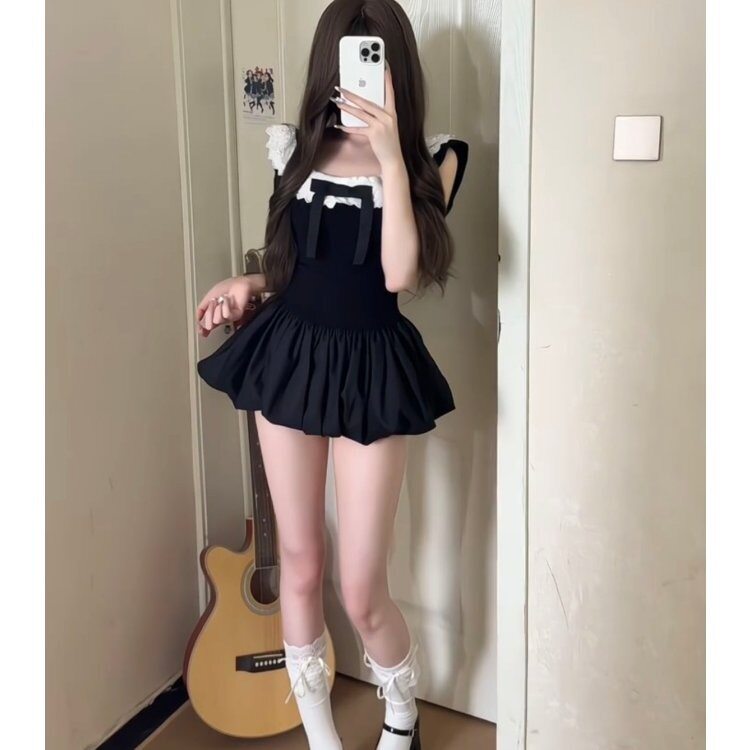 富家千金感小黑裙蕾丝拼接一字肩连衣裙女夏季收腰显瘦花苞短裙子