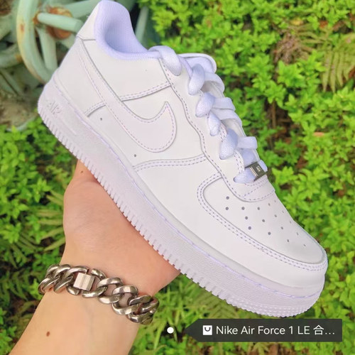 Nike Air Force 1 LE 合成革 经典复古风格  低帮 儿童板鞋 纯白