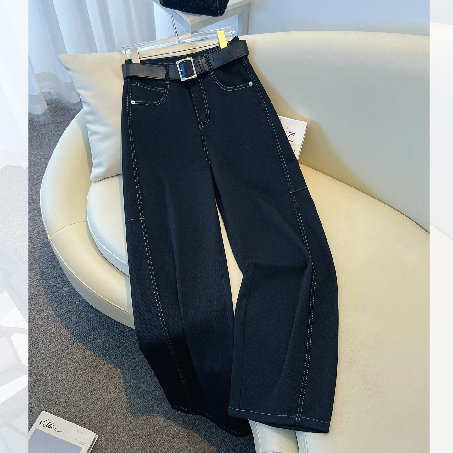 今年流行爆款深色阔腿弯刀牛仔裤