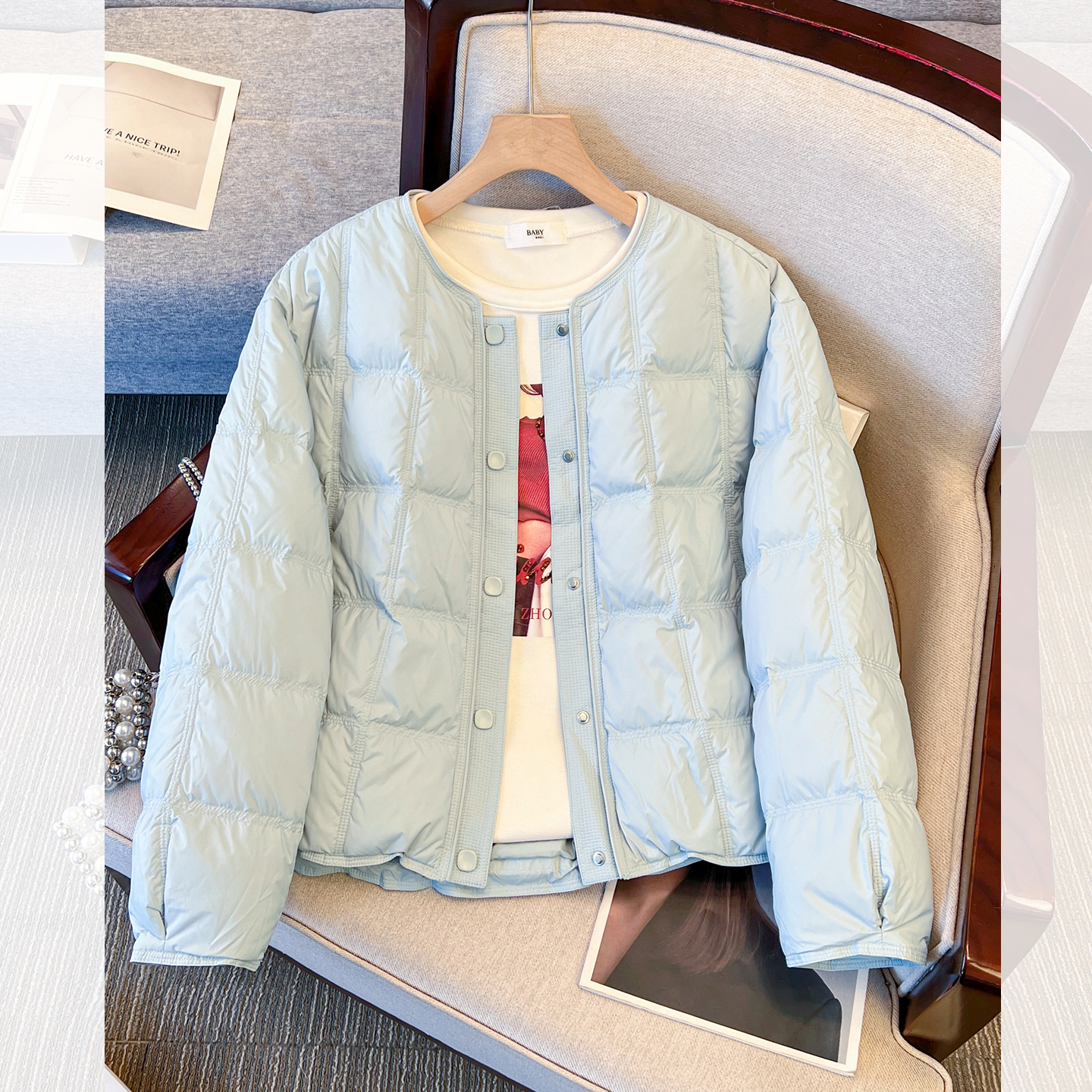 轻便薄款无领国标90白鸭绒羽绒服