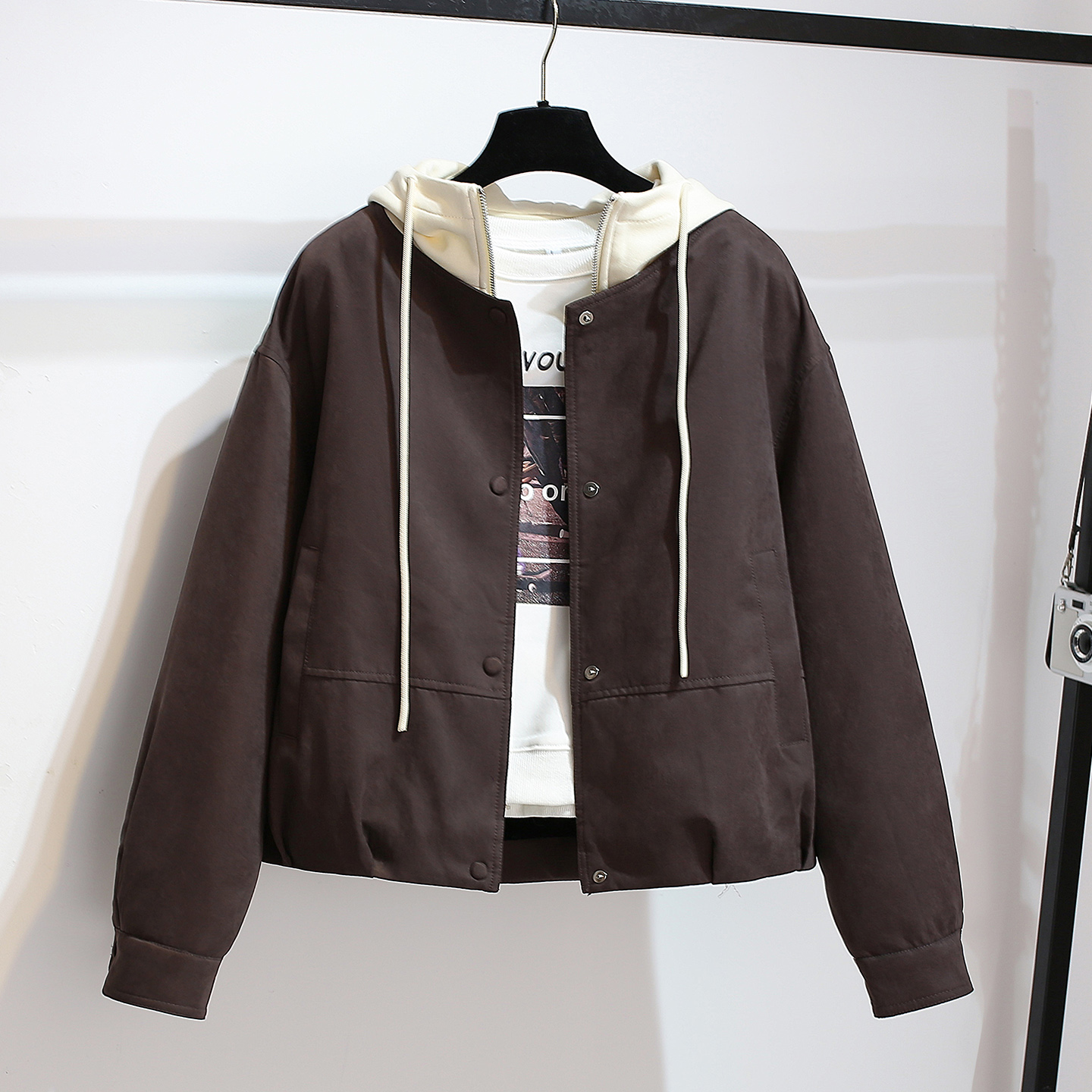 美拉德棕咖色拼接连帽棒球服外套