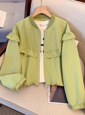 绿色棒球服中年休闲减龄女2025春秋季新款短款设计感小众