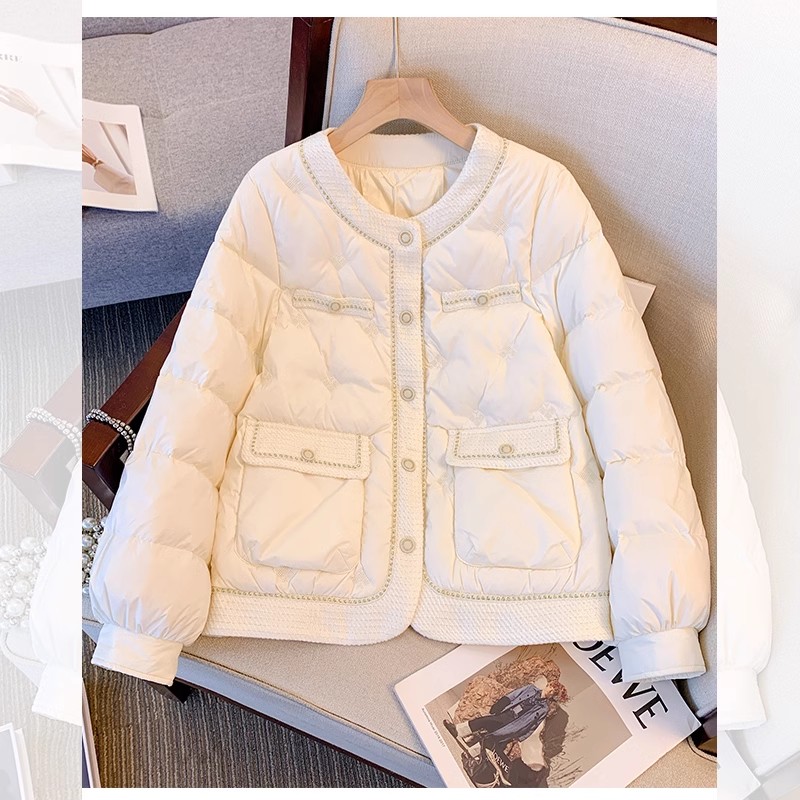白色小香风短款轻薄羽绒服女外套