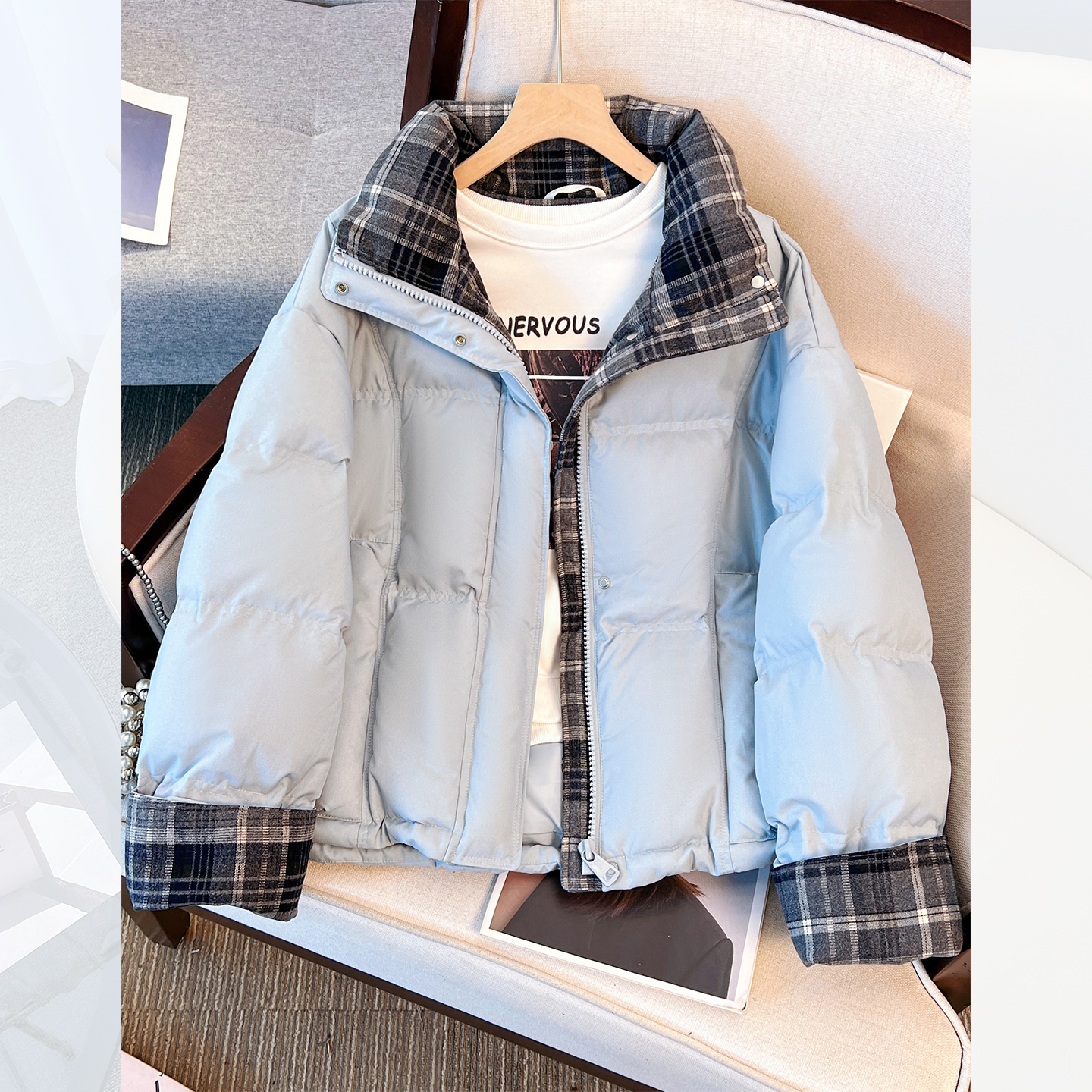 蓝色格子拼接白鸭绒羽绒服外套女