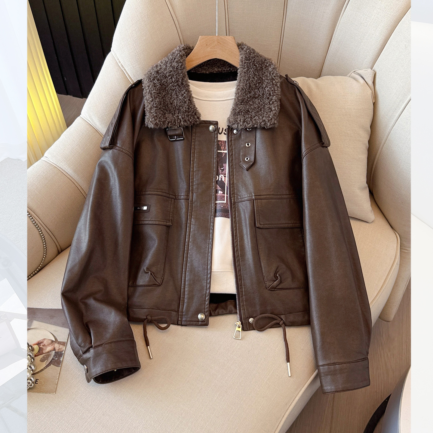 羊羔毛翻领pu皮衣加绒加厚外套女